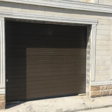 Подъемные гаражные ворота в коттедж 3250x3250
